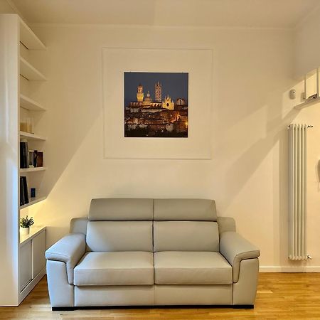 Sisters' Home - Appartamento Nel Centro Storico Con Terrazzo, Aria Condizionata E Vasca Da Bagno Сиена Экстерьер фото