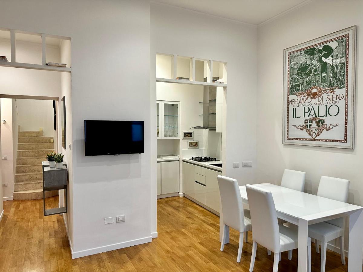 Sisters' Home - Appartamento Nel Centro Storico Con Terrazzo, Aria Condizionata E Vasca Da Bagno Сиена Экстерьер фото