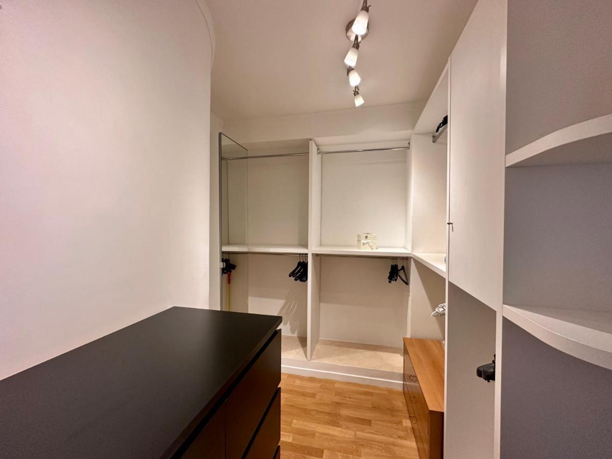 Sisters' Home - Appartamento Nel Centro Storico Con Terrazzo, Aria Condizionata E Vasca Da Bagno Сиена Экстерьер фото